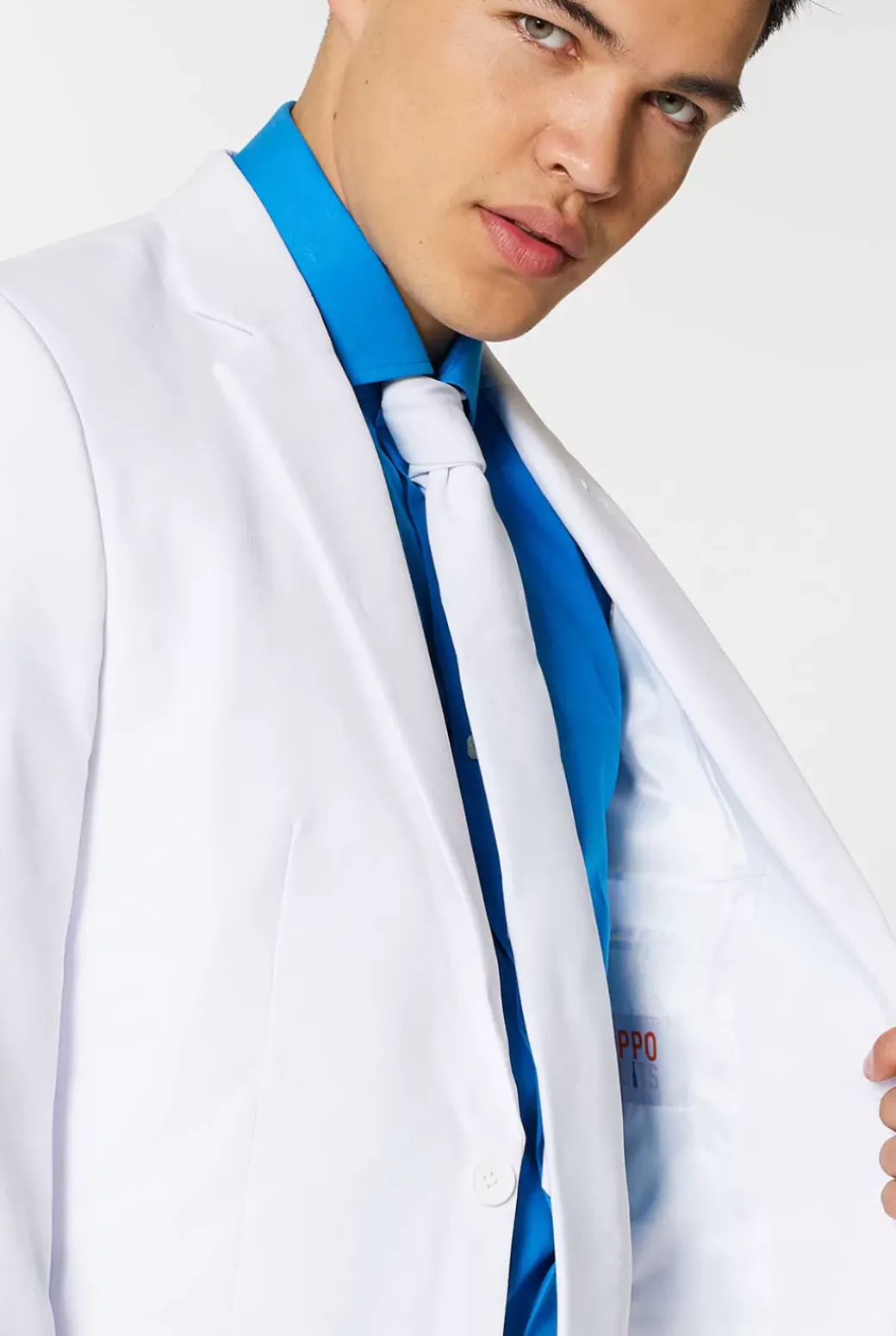 OppoSuits White Knight^Men Prom Suits